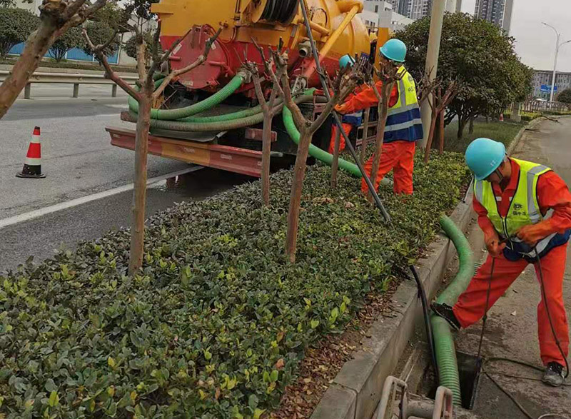 那坡市政管道清淤